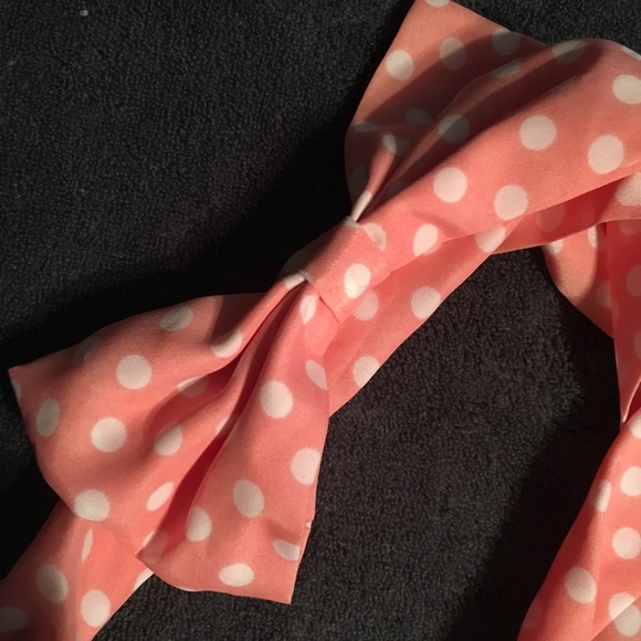⭐️ FREE ADD ON Pink Polkadot Bow Headband - Picture 2 of 3